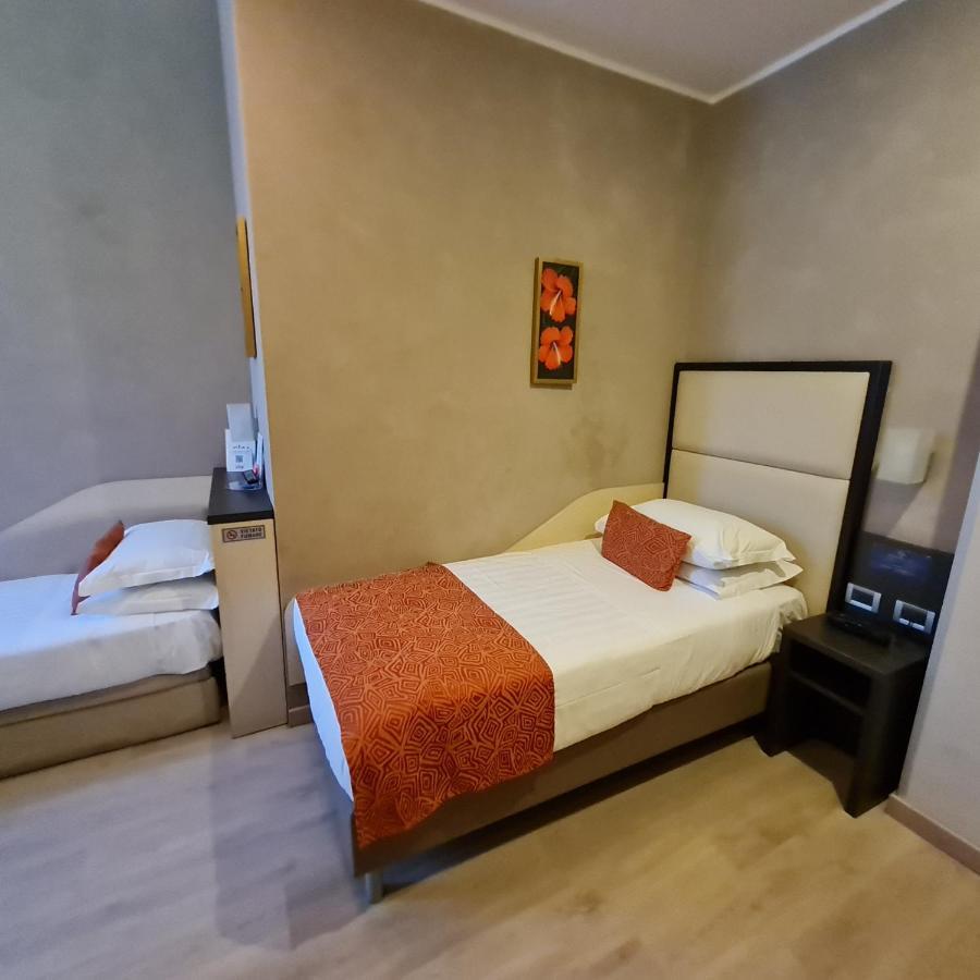 Hotel Piacenza Мілан Екстер'єр фото