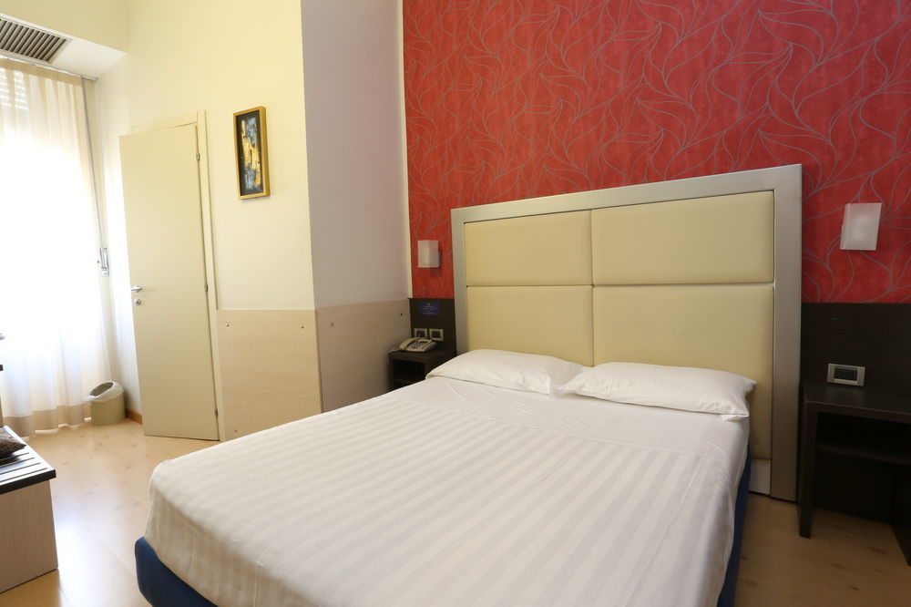 Hotel Piacenza Мілан Екстер'єр фото